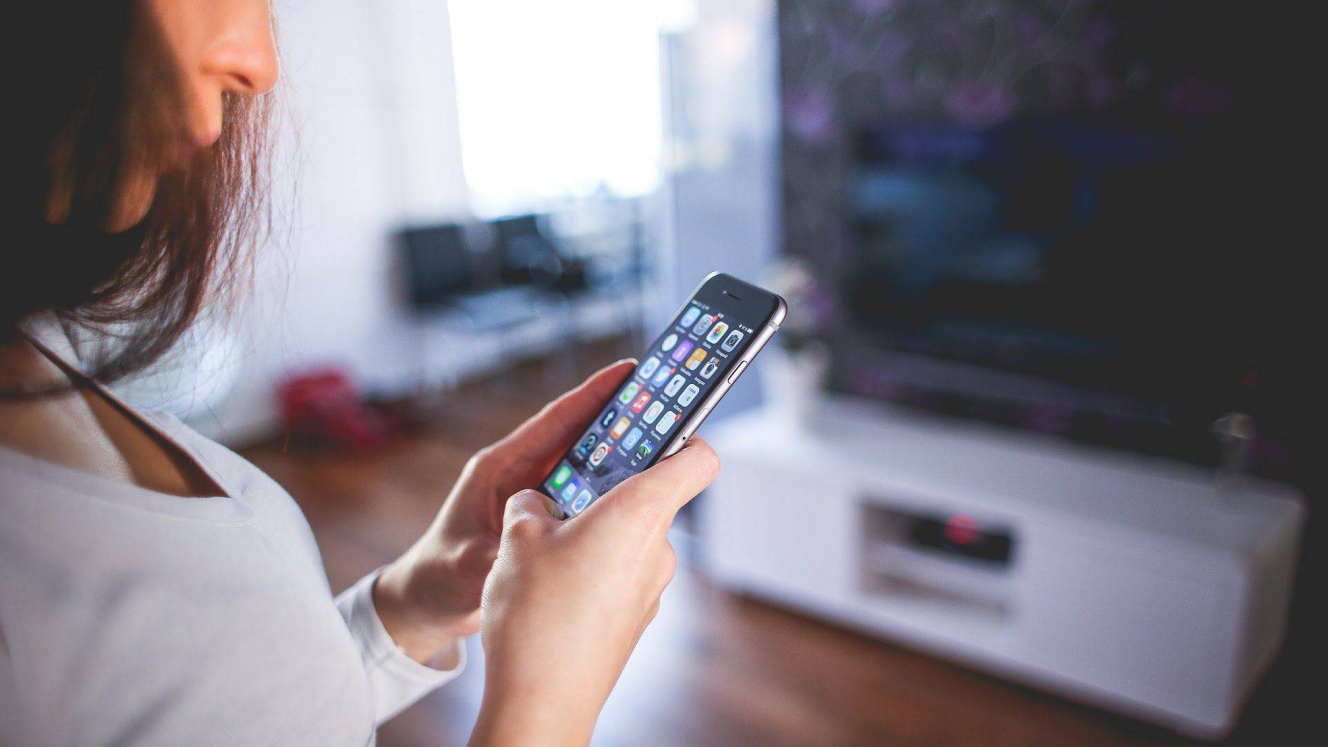 Франция тоже хочет взломать IPhone Франция тоже хочет взломать IPhone