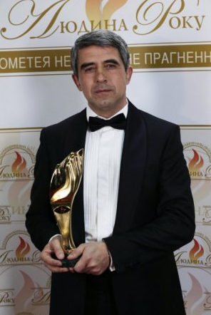 Игры политических карликов: в клуб евродрузей Порошенко вошел член из Болгарии Игры политических карликов: в клуб евродрузей Порошенко вошел член из Болгарии