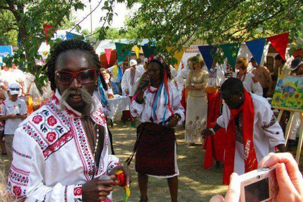 Шпиёны совсем страх потеряли... Шпиёны совсем страх потеряли...