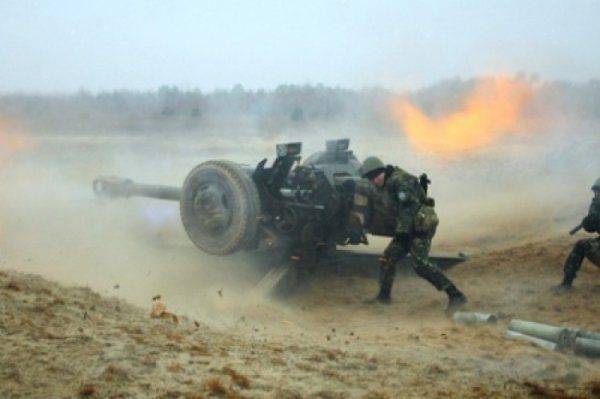 Бои в Донбассе не утихают Бои в Донбассе не утихают