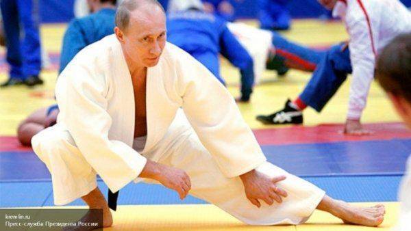 Запад атакует: Путина намерены убрать из политики Запад атакует: Путина намерены убрать из политики