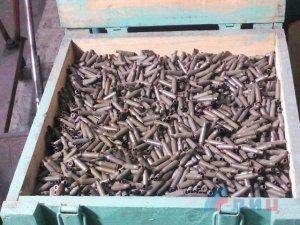 Луганский патронный завод полностью восстановлен и обеспечивает потребности ЛНР и ДНР Луганский патронный завод полностью восстановлен и обеспечивает потребности ЛНР и ДНР