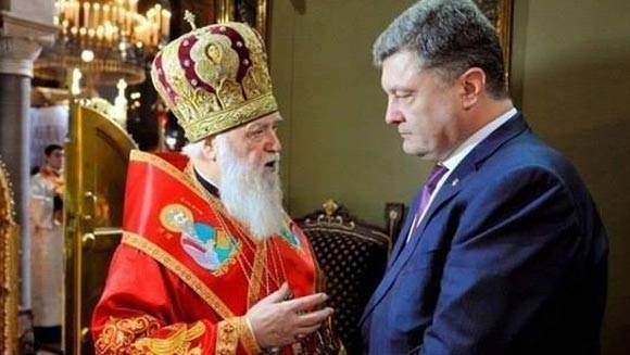 Порошенко оказался фигурантом еще одного офшорного скандала — совместно с Филаретом Порошенко оказался фигурантом еще одного офшорного скандала — совместно с Филаретом