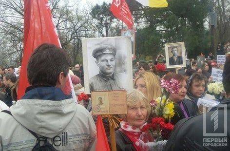 В Одессе боевики ПС напали на людей с георгиевскими лентами В Одессе боевики ПС напали на людей с георгиевскими лентами