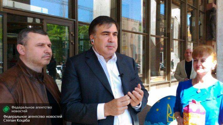 Саакашвили: Сепаратистов в Одессе «дюже много, но гвардия не даст им распоясаться» Саакашвили: Сепаратистов в Одессе «дюже много, но гвардия не даст им распоясаться»