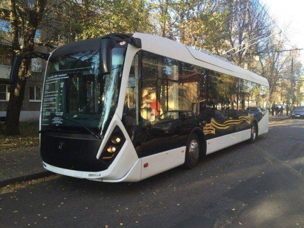 В Ростов-на-Дону доставили новый низкопольный троллейбус «Адмирал» с автономным ходом В Ростов-на-Дону доставили новый низкопольный троллейбус «Адмирал» с автономным ходом