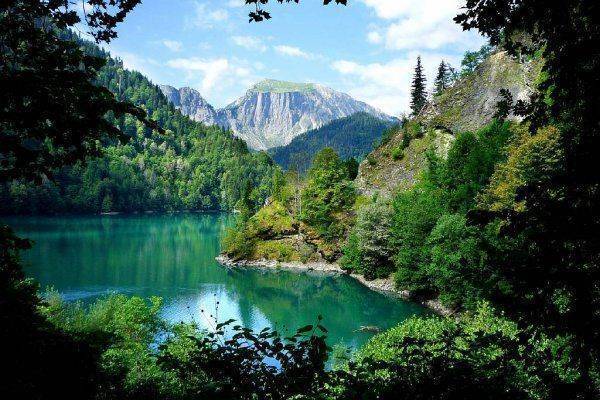 Бархатные сезоны Сочи каждый месяц каждого дня! Бархатные сезоны Сочи каждый месяц каждого дня!