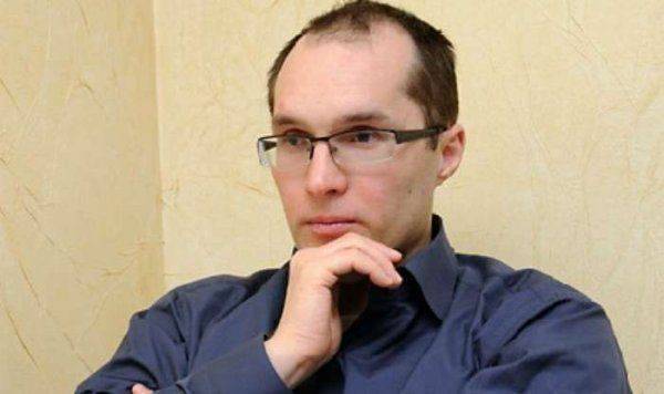 Юрий Бутусов предложил включить в Устав ВСУ «боевую молитву украинского националиста» Юрий Бутусов предложил включить в Устав ВСУ «боевую молитву украинского националиста»