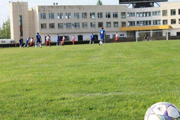 Реконструкция керченского стадиона: бюджетные средства ушли в дренаж футбольного поля? Реконструкция керченского стадиона: бюджетные средства ушли в дренаж футбольного поля?