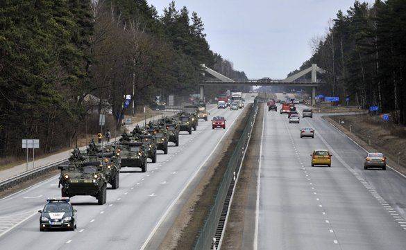 Заблокированная на границе Молдавии колонна военной техники США продолжила движение Заблокированная на границе Молдавии колонна военной техники США продолжила движение