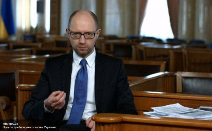 Ближайшие планы Яценюка раскрыли в «Народном фронте» Ближайшие планы Яценюка раскрыли в «Народном фронте»