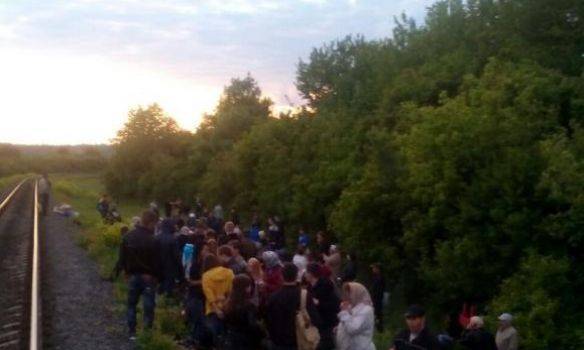 В Винницкой области на полном ходу загорелась электричка с пассажирами В Винницкой области на полном ходу загорелась электричка с пассажирами