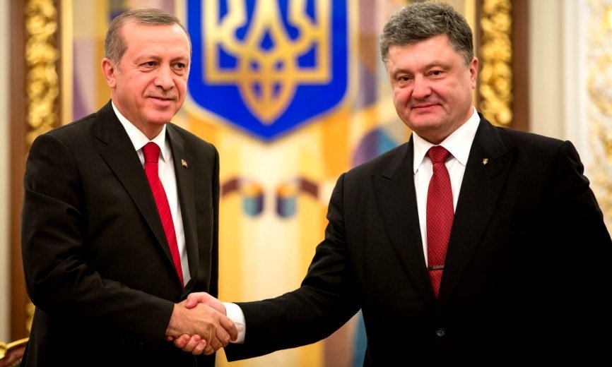 Порошенко и Эрдоган проводят совместное обучение полицейских в Турции Порошенко и Эрдоган проводят совместное обучение полицейских в Турции