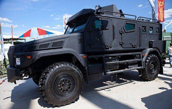 МВД России закупает два первых бронеавтомобиля «Патруль» МВД России закупает два первых бронеавтомобиля «Патруль»