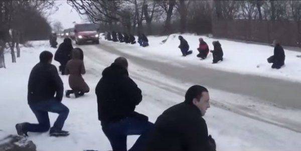 Львовский политолог: Украинцы - инфантильная нация на коленях Львовский политолог: Украинцы - инфантильная нация на коленях