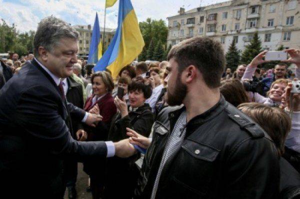 Цена мира: Порошенко готовится дерибанить средства, выделенные на восстановление Донбасса Цена мира: Порошенко готовится дерибанить средства, выделенные на восстановление Донбасса