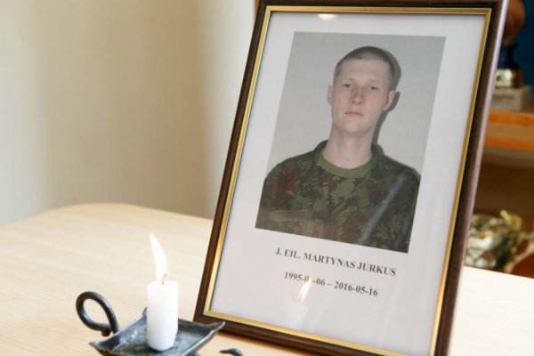 Литва испытывает биологическое оружие на своих военных Литва испытывает биологическое оружие на своих военных
