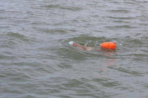 Экстремальный марафон ДНР-Россия через Таганрогский залив состоялся Экстремальный марафон ДНР-Россия через Таганрогский залив состоялся