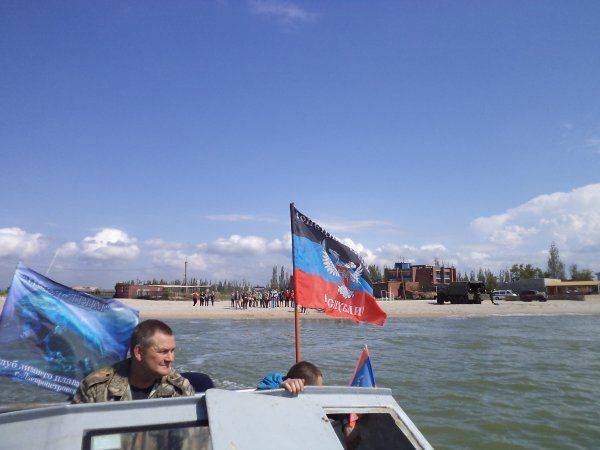 Экстремальный марафон ДНР-Россия через Таганрогский залив состоялся Экстремальный марафон ДНР-Россия через Таганрогский залив состоялся