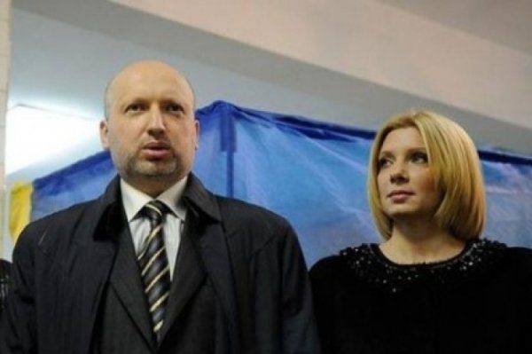 Покушение на кровавого пастора: жену Турчинова «пощекотали» ножом для устриц