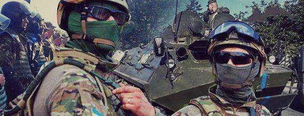 Бронетехника на улицах Ужгорода: Украина отрабатывает «подавление сепаратистского мятежа» по аналогии с Донбассом Бронетехника на улицах Ужгорода: Украина отрабатывает «подавление сепаратистского мятежа» по аналогии с Донбассом