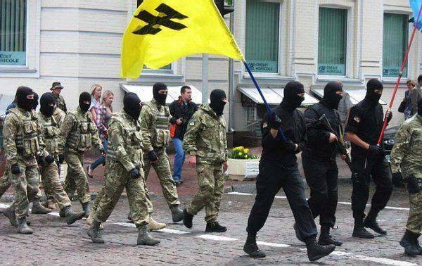 Неонацистскому «Азову» урезали финансирование — придётся мародёрствовать еще больше Неонацистскому «Азову» урезали финансирование — придётся мародёрствовать еще больше