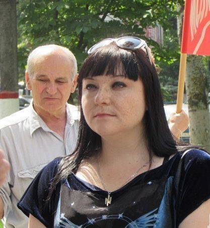 В Херсоне укронацисты пытались доказать "Левым силам", что "Бандера - герой Украины" В Херсоне укронацисты пытались доказать "Левым силам", что "Бандера - герой Украины"