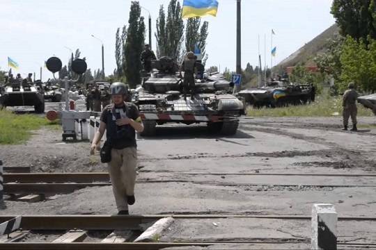 Летом на Украину должны были вернуться ДНР и ЛНР Летом на Украину должны были вернуться ДНР и ЛНР