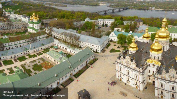 Парасюк и компания предложили защитить от приватизации Киево-Печерскую лавру Парасюк и компания предложили защитить от приватизации Киево-Печерскую лавру