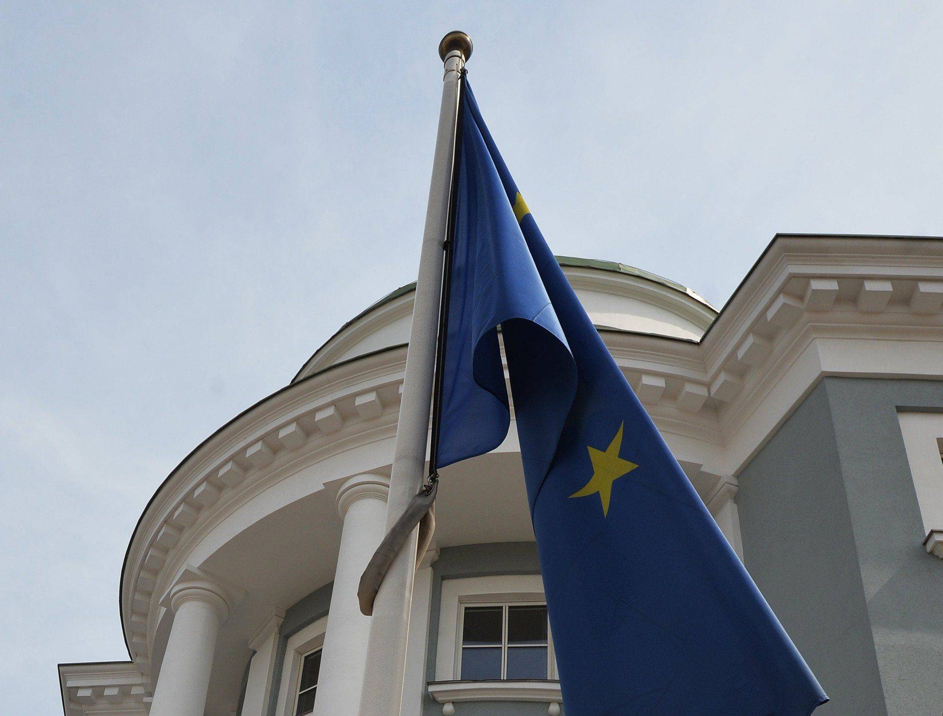 Евросоюз на год продлил санкции против России Евросоюз на год продлил санкции против России
