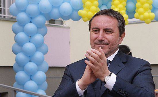 В Крыму нанесли удар по организатору блокады В Крыму нанесли удар по организатору блокады