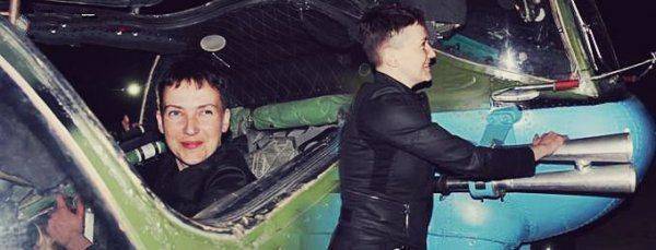 Савченко ночью на Донбассе посидела с мужиками Савченко ночью на Донбассе посидела с мужиками