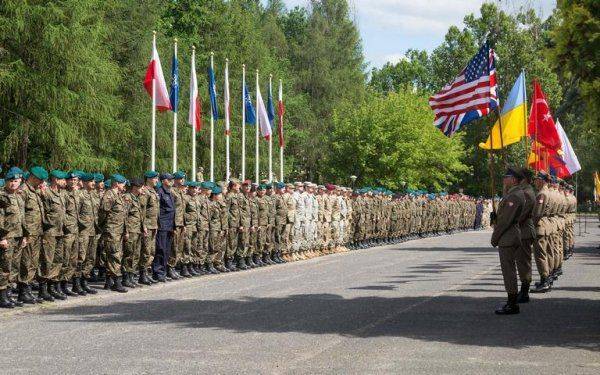 Варшава просит атомную бомбу Варшава просит атомную бомбу