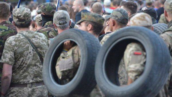 На Украине серьезно активизировалась партия войны На Украине серьезно активизировалась партия войны