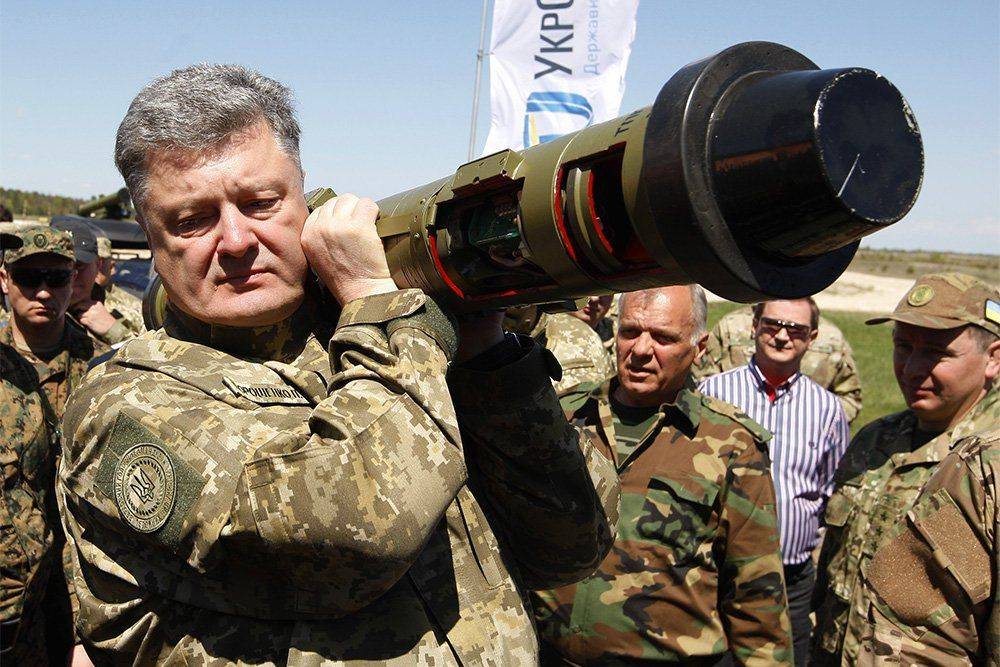 Порошенко научит НАТО воевать с Россией Порошенко научит НАТО воевать с Россией