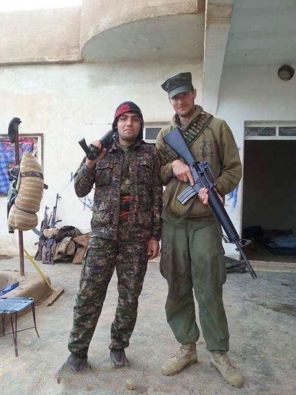 Боевики ИГИЛ убили троих американских солдат в Сирии Боевики ИГИЛ убили троих американских солдат в Сирии