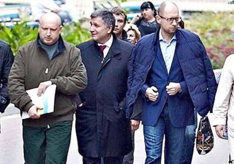 Сеня, Арсен и Санек — новый госпереворот Сеня, Арсен и Санек — новый госпереворот