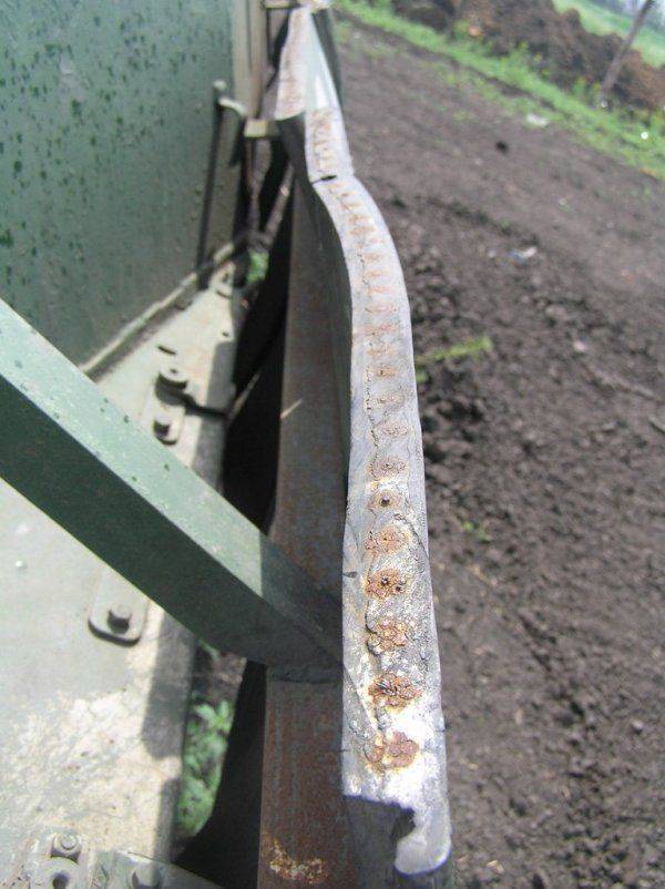 Тюнинг МТ-ЛБ в ДНР. Экраны крупным планом Тюнинг МТ-ЛБ в ДНР. Экраны крупным планом