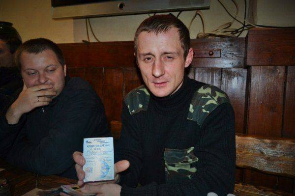 Позывной «Барс»: «Укры повесили моего брата за то, что я был в ополчении»  Позывной «Барс»: «Укры повесили моего брата за то, что я был в ополчении»