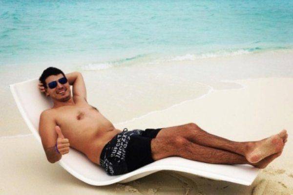 Кворум на Мальдивах и блокирование барных стоек в Ницце. Украинские депутаты сбежали в отпуск   Кворум на Мальдивах и блокирование барных стоек в Ницце. Украинские депутаты сбежали в отпуск