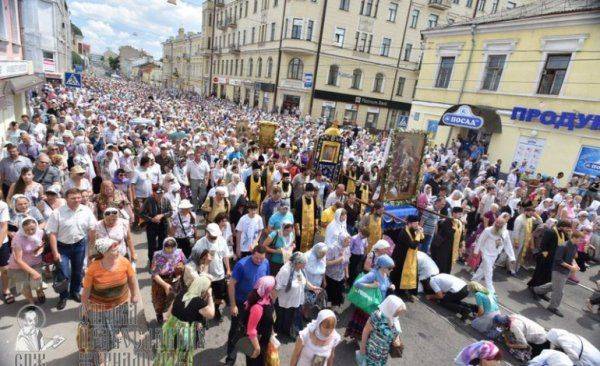 Владимир Олейник: Вслед за паломниками может подняться вся Украина Владимир Олейник: Вслед за паломниками может подняться вся Украина
