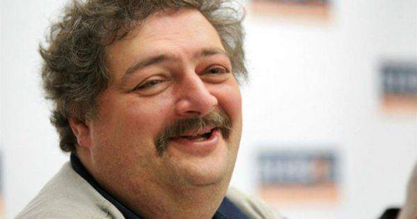 Белоленточник Дмитрий Быков проклят на Украине: “Хороший москаль – мёртвый москаль” Белоленточник Дмитрий Быков проклят на Украине: “Хороший москаль – мёртвый москаль”