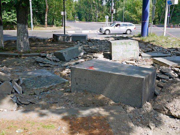 В Тбилиси варварски снесли памятник знаменитому советскому физику-ядерщику – местному уроженцу В Тбилиси варварски снесли памятник знаменитому советскому физику-ядерщику – местному уроженцу