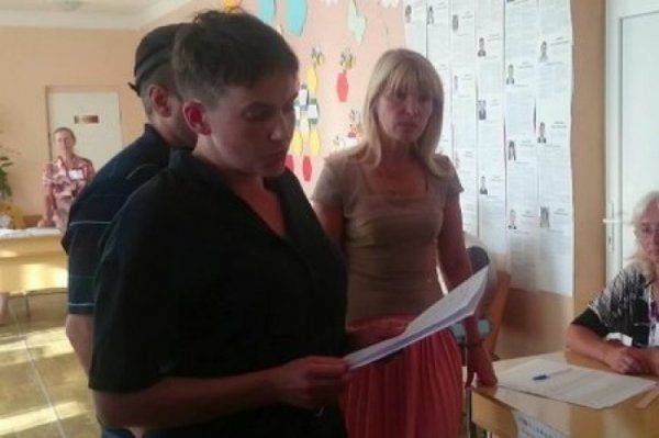 Савченко по минному полю пойдет к лидерам ЛДНР Савченко по минному полю пойдет к лидерам ЛДНР