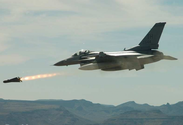 МИД Сирии требует от ООН осудить убийство ВВС США и Франции 120-ти жителей Алеппо МИД Сирии требует от ООН осудить убийство ВВС США и Франции 120-ти жителей Алеппо