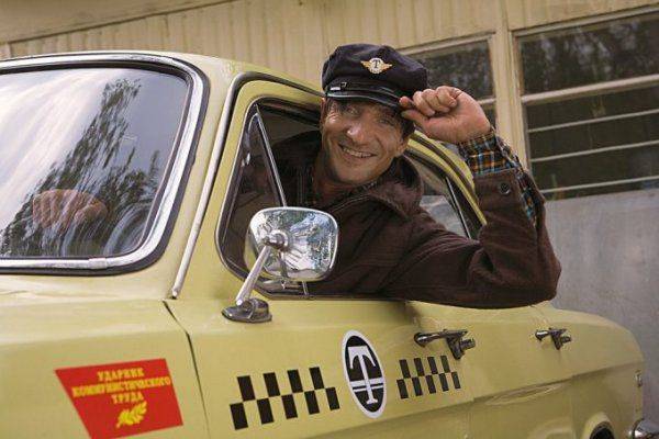 Украинский таксист сдал в СБУ пассажиров, возвращавшихся из Крыма Украинский таксист сдал в СБУ пассажиров, возвращавшихся из Крыма