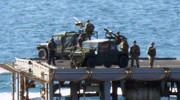 Американцы продолжают поставлять оружие на Украину под видом участия в учениях?  Американцы продолжают поставлять оружие на Украину под видом участия в учениях?