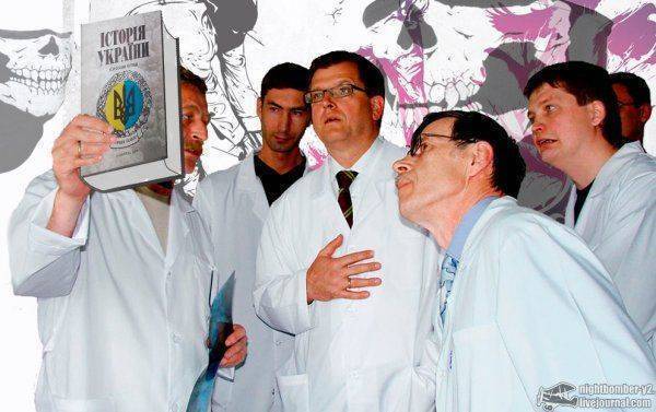 Украина: дурдому нужна перестройка Украина: дурдому нужна перестройка