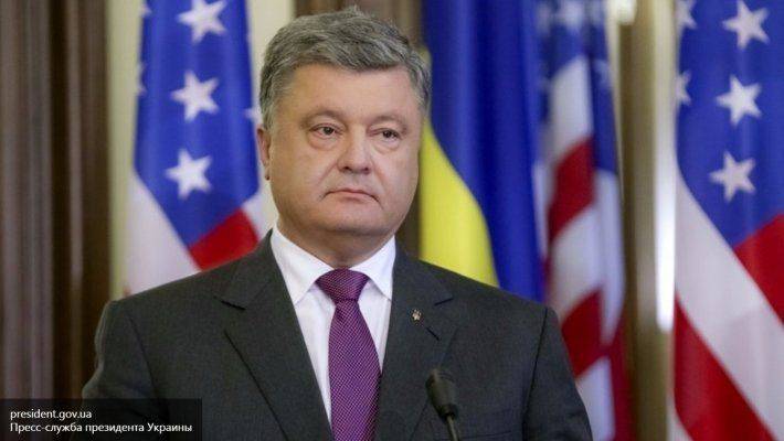 Порошенко зазывает Мэй в гости, чтобы выпросить денег на армию Порошенко зазывает Мэй в гости, чтобы выпросить денег на армию