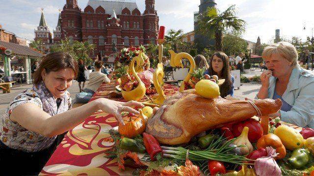 Der Freitag: Плохая еда в России – не от западных санкций, а от рыночных реформ Der Freitag: Плохая еда в России – не от западных санкций, а от рыночных реформ